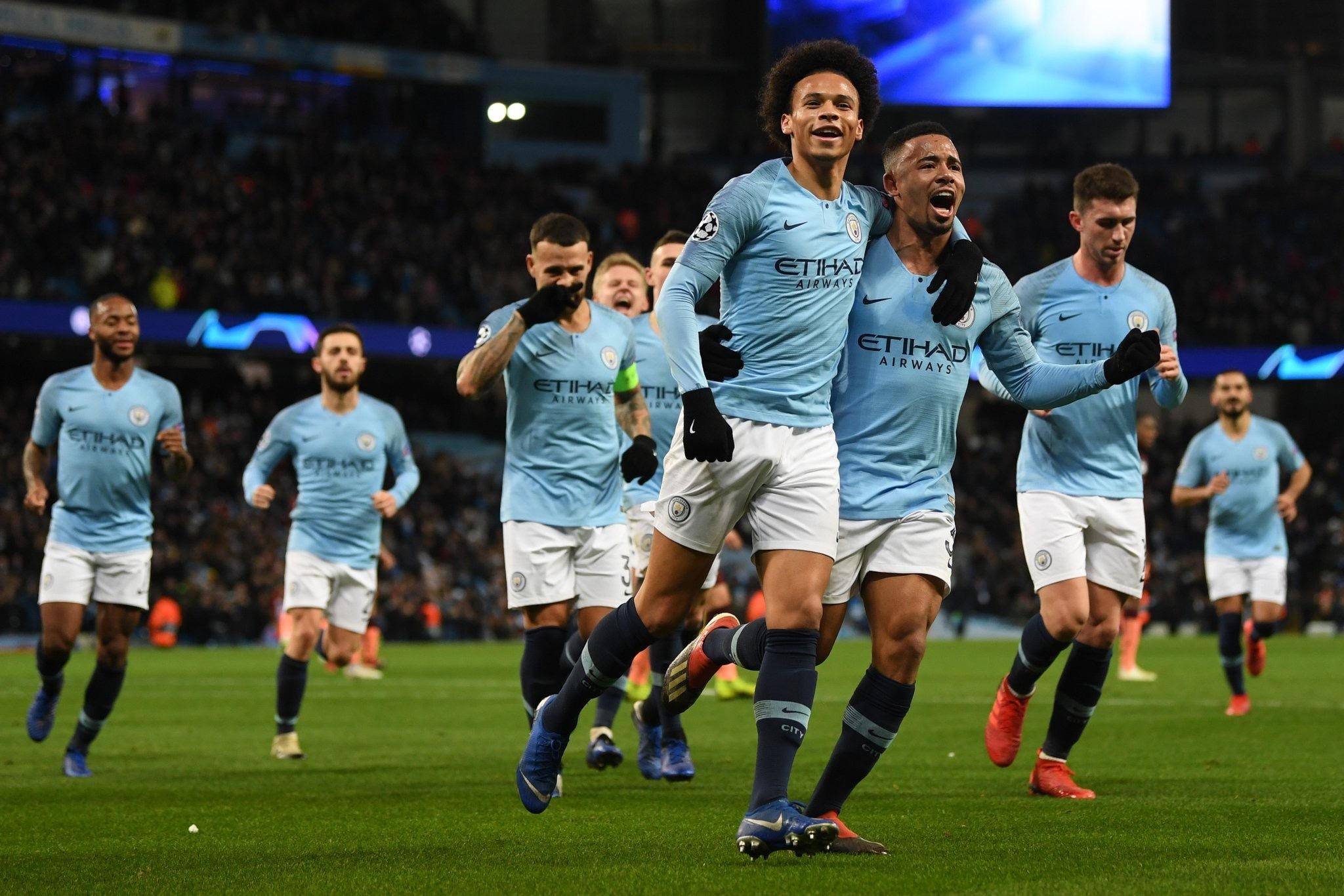 强曼联的前 强曼联的前